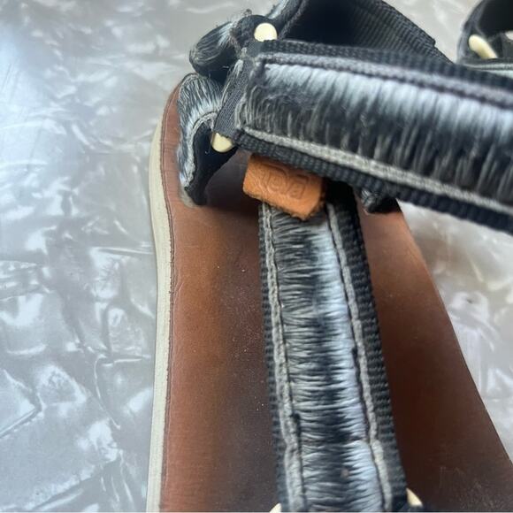 Teva sandals - Picture 3 of 6